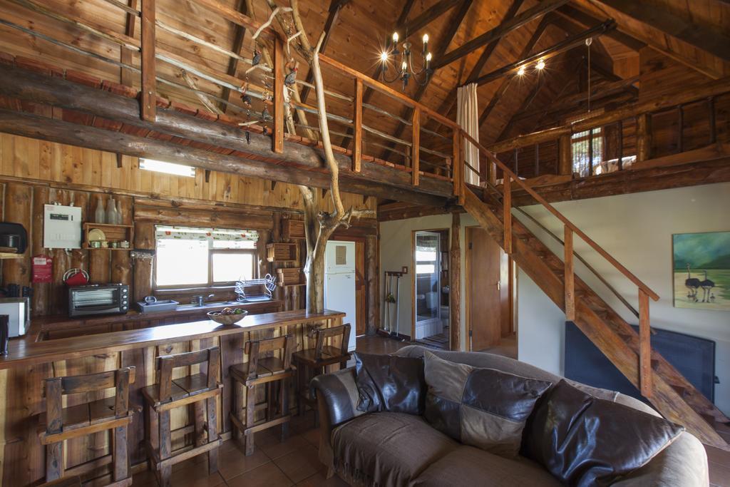 A Log Home At Buffalo Creek Buffeljagsrivier المظهر الخارجي الصورة
