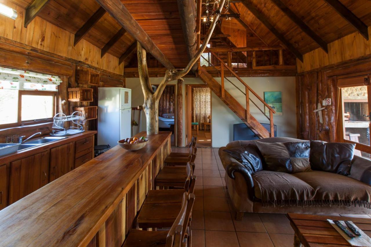 A Log Home At Buffalo Creek Buffeljagsrivier المظهر الخارجي الصورة